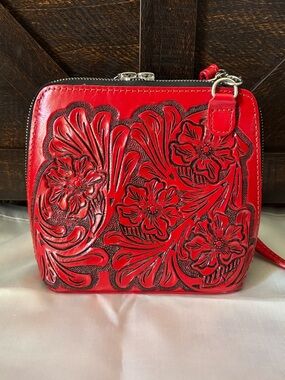 David Luna Orígenes Hand-Tooled Red Leather Floral Crossbody